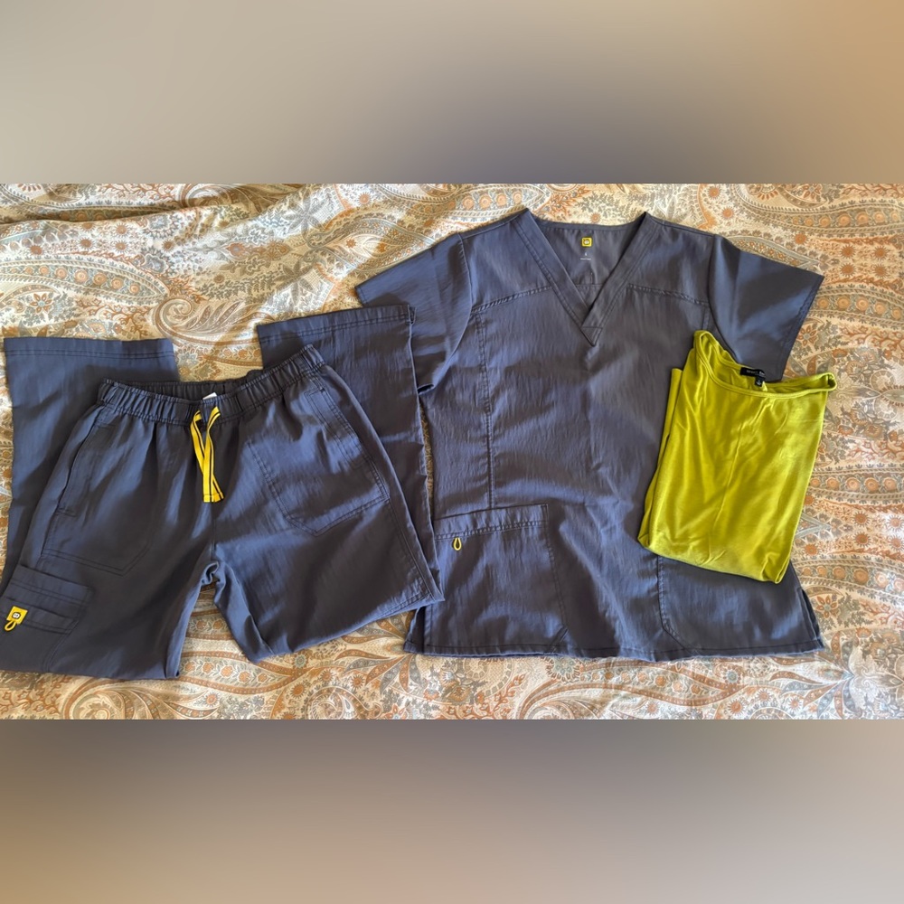 Wink Gray Scrub set with Yellow Accents